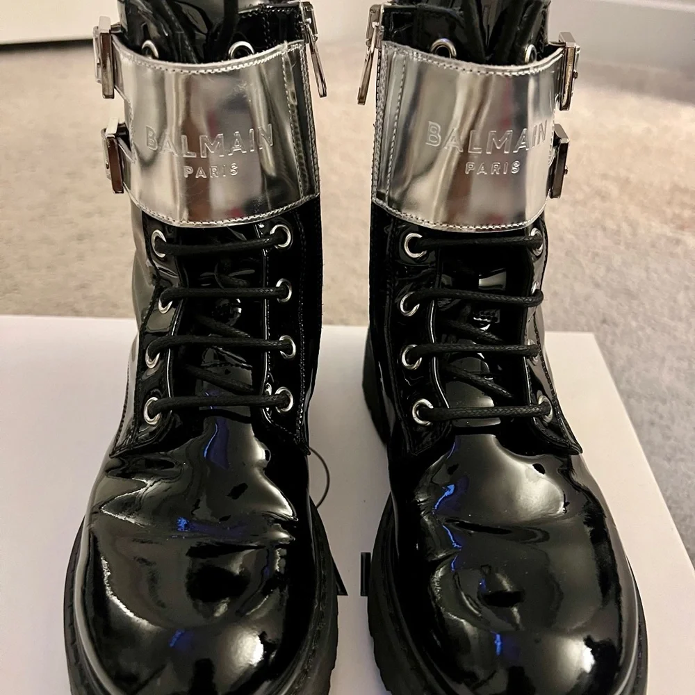 Girls authentic BALMAIN boots - Picture 2 of 7